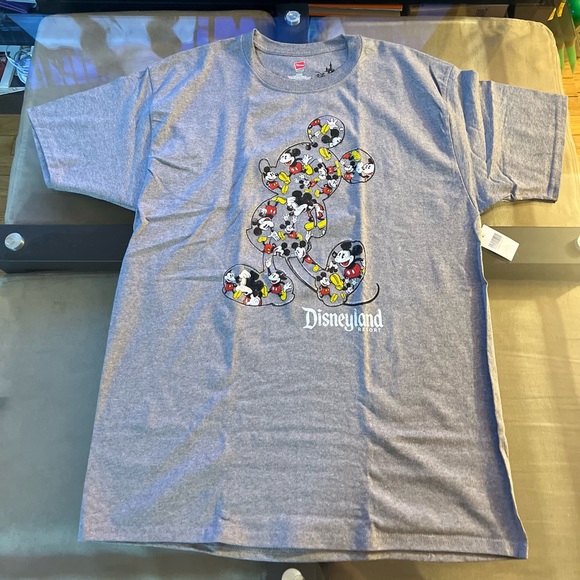 Lot of 5 Mickey Mouse T Shirts Hats Required - Picture 5 of 14